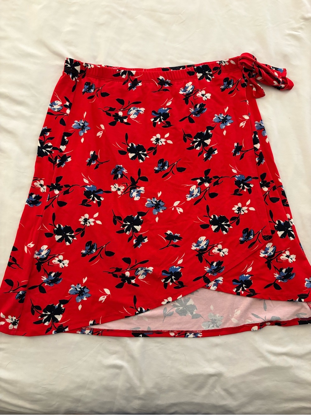 Loveappella Red Floral Rayon Wrap Skirt Size LP